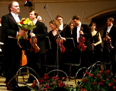 Гергиев и группа альтов Мариинского театра (Москва, 2009 год)