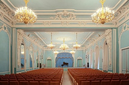 Зеркальный зал дворца Белосельских-Белозерских