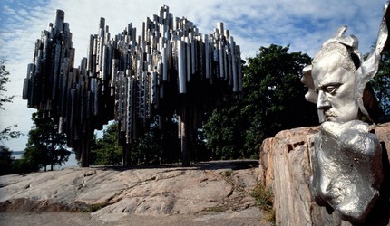 памятник Сибелиусу в Хельсинки