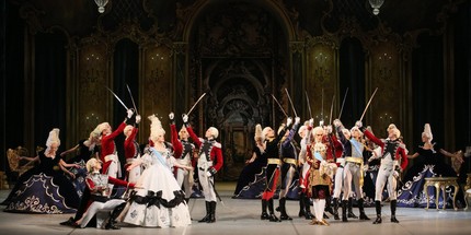 Балет «Пламя Парижа» в Михайловском театре