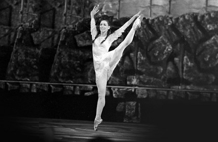 Наталья Макарова в роли Асият. © Мариинский театр / Фото П. Боярова, 1968