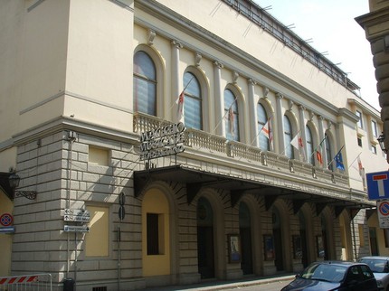 Театр «Комунале» во Флоренции