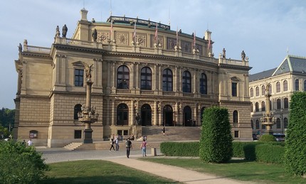 Концертный зал «Рудольфинум» в Праге / Rudolfinum