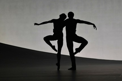 Marianela Nuñez, Federico Bonnelli in Christopher Wheeldon’s Aeternum.
© Dave Morgan, by kind permission of the Royal Opera House