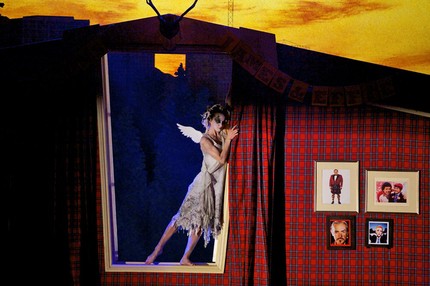 Сцена из балета Мэтью Боурна «Шотландский перепляс», автор — Andy Ross