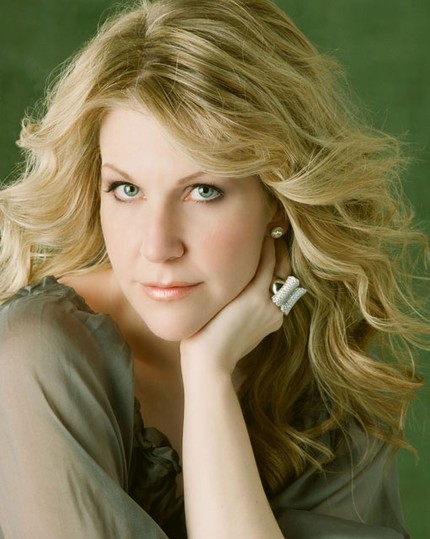 Джойс ДиДонато (Joyce DiDonato). Photo courtesy of Virgin Classics © Sheila Rock