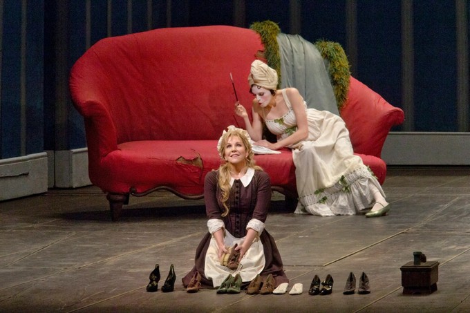 Золушек — много, а Флорес — один…