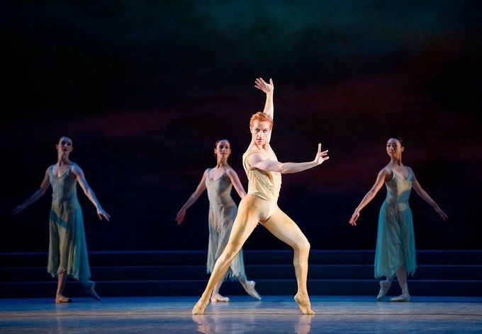 Завтра начинается вчера