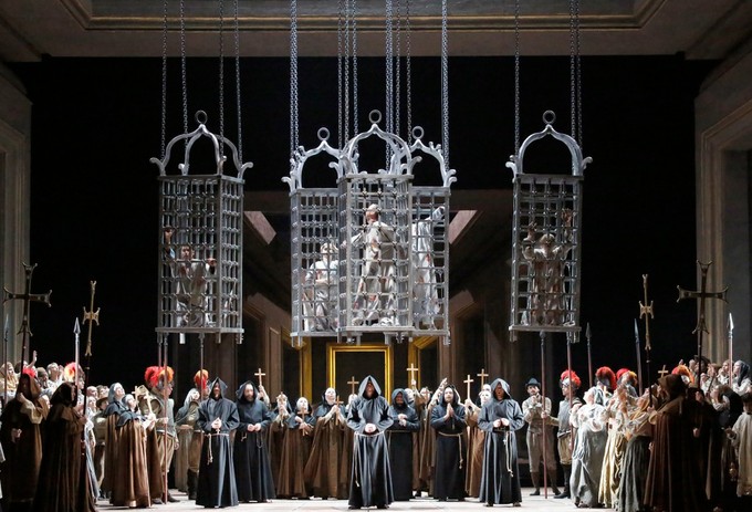 Шесть певцов рассказали об одной постановке