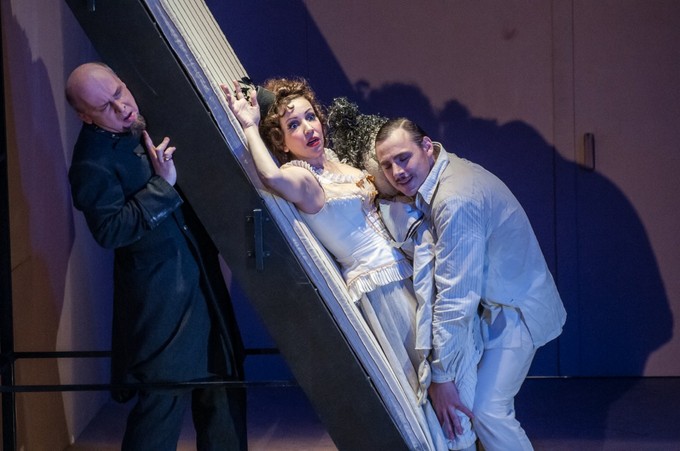 «Мелкий бес»: безумства пороков от Александра Журбина