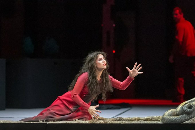 В Красноярске поставили «Медею»