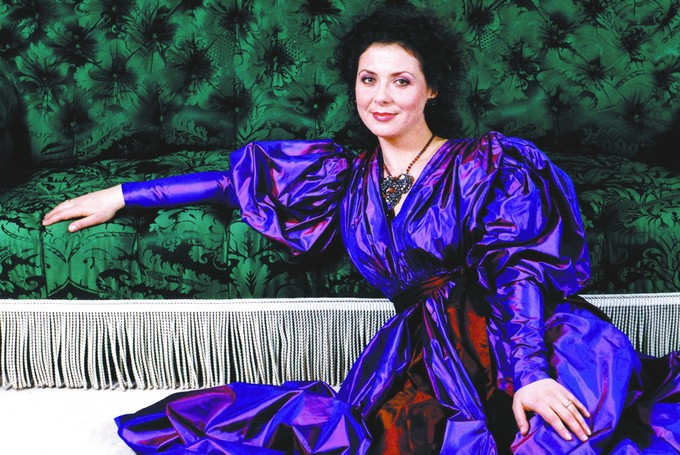 Французский аромат русского контральто