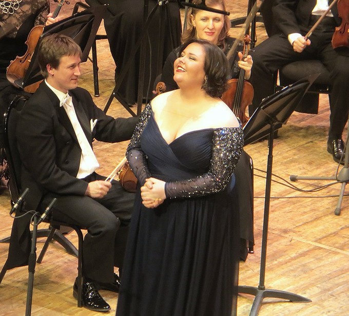 Экзотический вокал из Америки