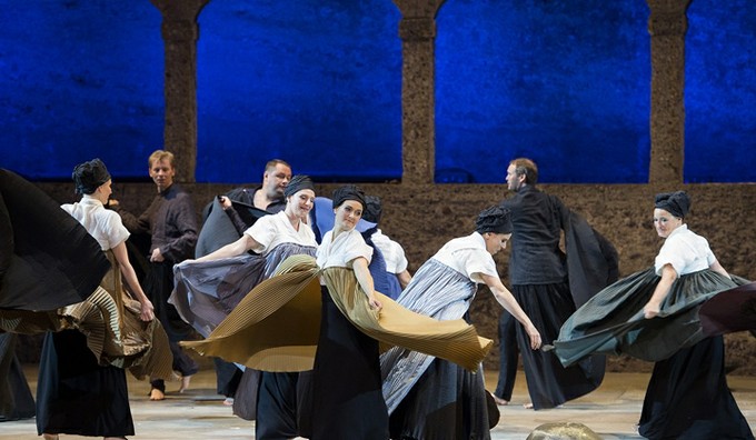 «Дидона и Эней: Хенгельброк» в фабричных кулисах