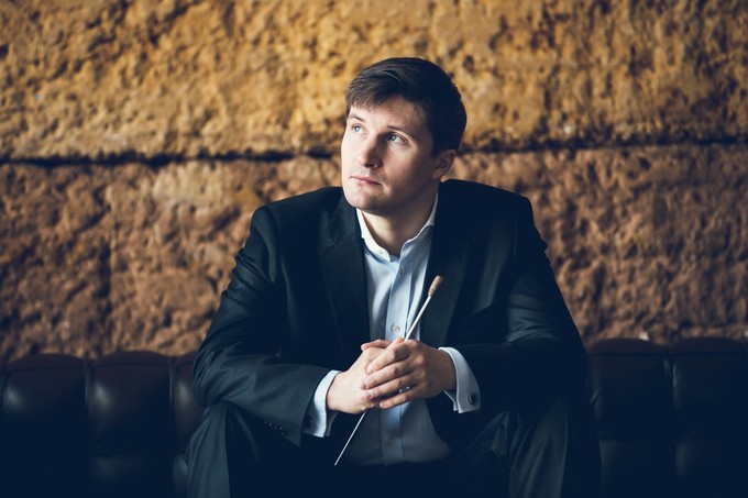 Антон Паисов: «Когда беру в руки партитуру, мне хочется её сыграть»