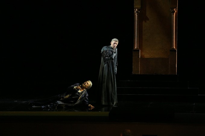 Плебеи, патриции и народ миланского «Симона Бокканегры»