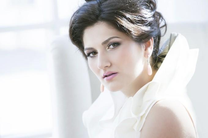 Звёзды оперы: Динара Алиева