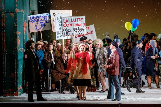 Игра в жизнь