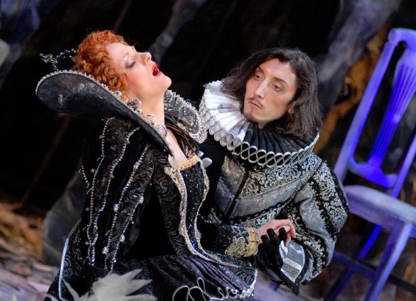 Яначек приходит в Россию