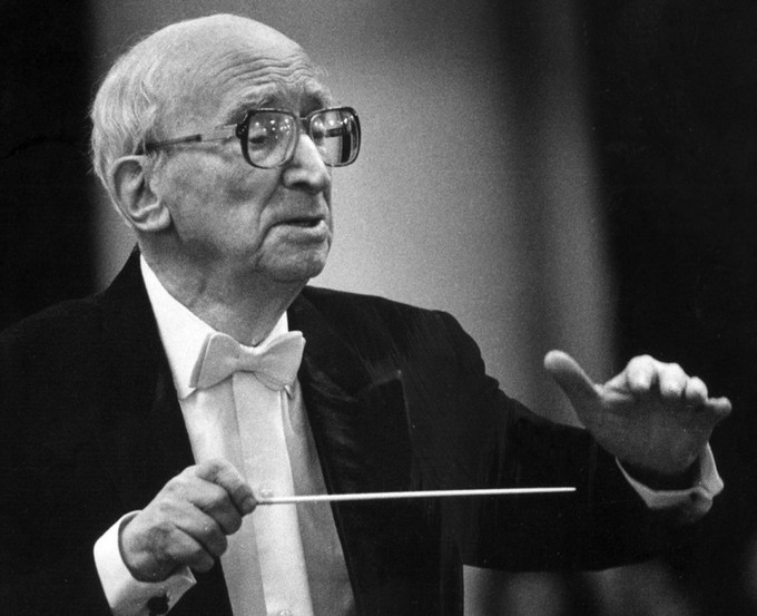 Язык и темный, и простой...