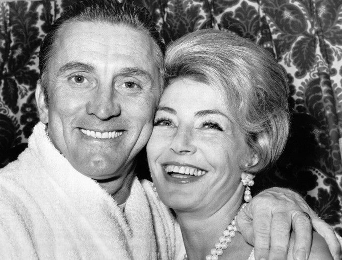 Кирк Дуглас: «Жена не разрешала мне уйти на покой»