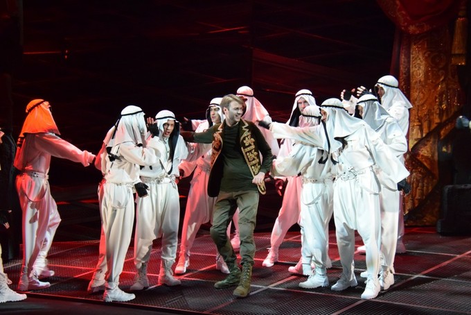 «Трубадур» Верди: наноопера в мегатеатре