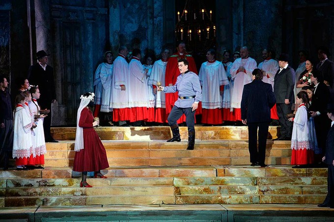 Продолжили с «Честью»