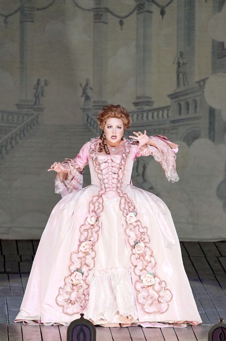 Анна Нетребко выступила в «Адриане Лекуврёр» в Венской опере