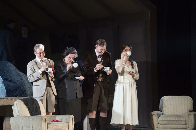 «Золото Рейна» в Гамбургской опере