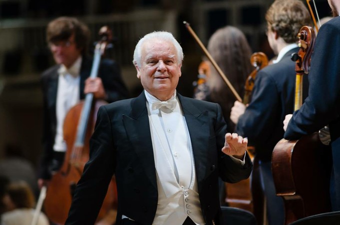 Под небом Италии, но в Москве