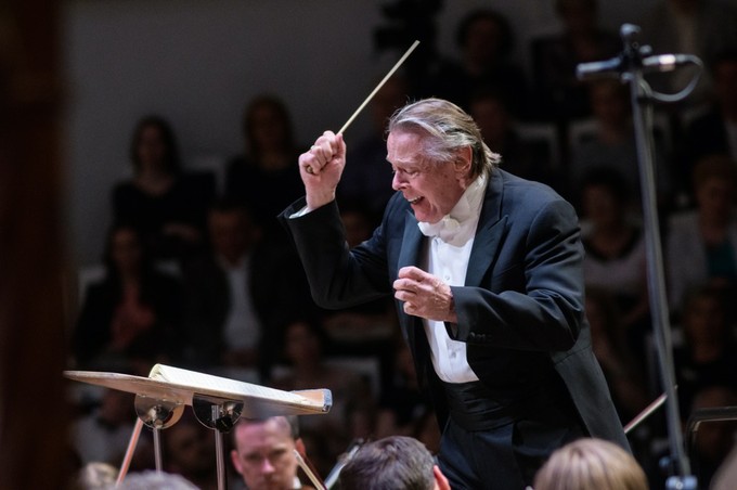 Серьёзно о радостном: 7-я Малера в интерпретации Мариса Янсонса