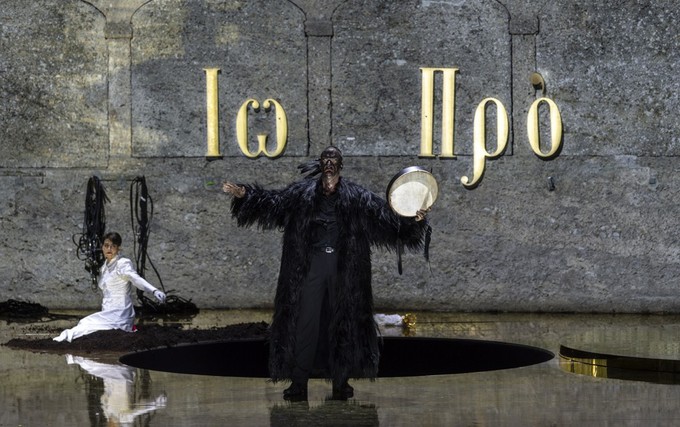 О чём могут рассказать камни: в Зальцбурге состоялась премьера «Саломеи»