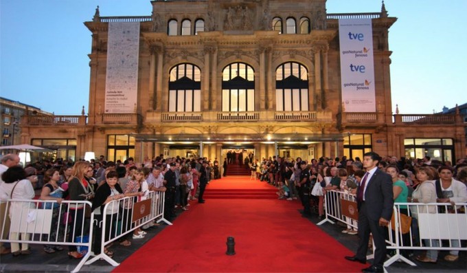 Вновь победили простые вещи