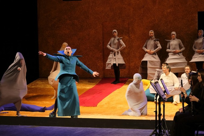 На лунных тропинках оперного классицизма