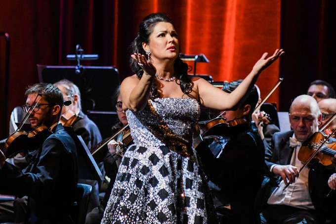 Анна Нетребко: а кто сегодня поёт лучше?