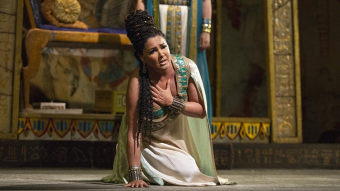 Лизет Оропеза и Анна Нетребко в московском киноэфире