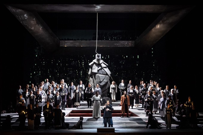 На острие аффекта, чувства и долга…