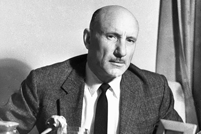 Учитель, воспитай ученика, чтоб было у кого потом учиться...