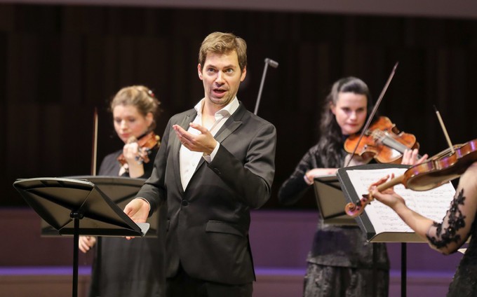 Контратенор из табакерки