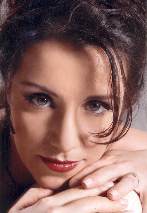 Анна Бонитатибус: «Оперы эпохи барокко — лекарство для голоса»