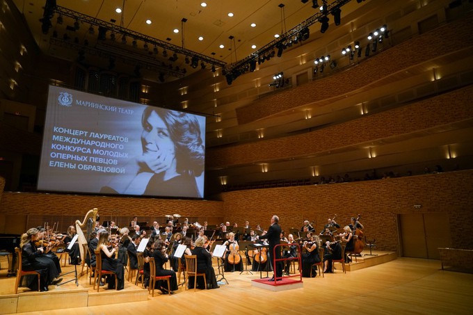 Приношение Елене Образцовой