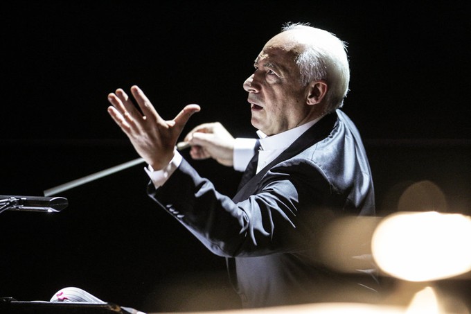 Виртуоз и его команда