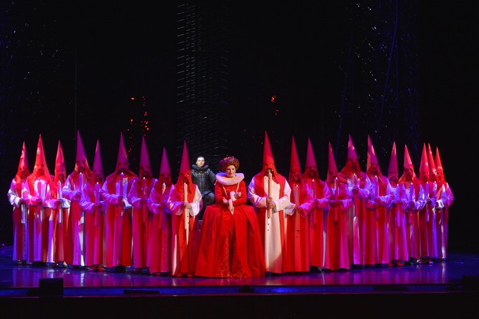 Почему опера — не мюзикл, или «Две королевы» из Иркутска в Москве