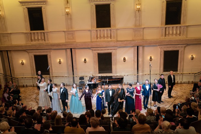 «Мы молодой весны гонцы»