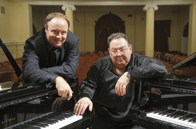 Фейерверк для двух роялей