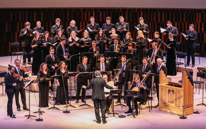 Аура музыки — та же, но вечерня — другая…