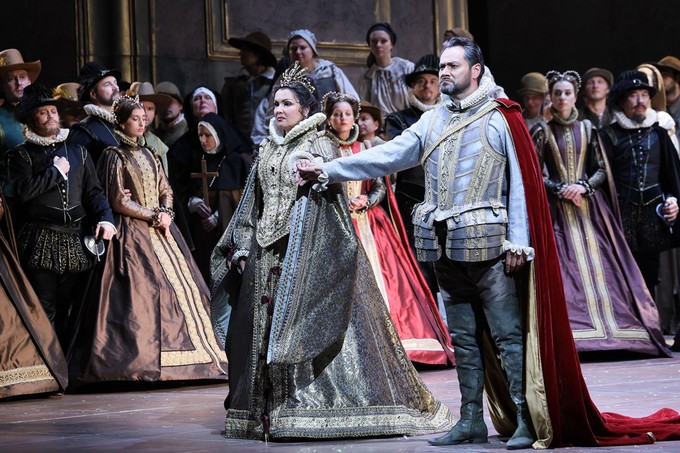 От Анны Болейн — к Елизавете Валуа?