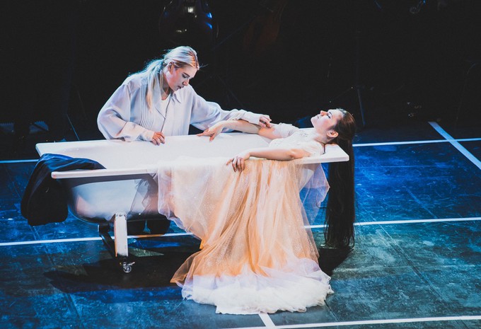 Ванна для бельканто с оркестром