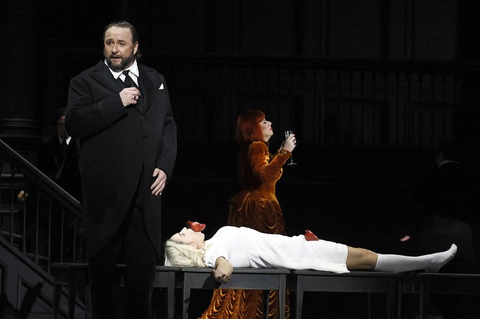 Недетские игры с головой пророка