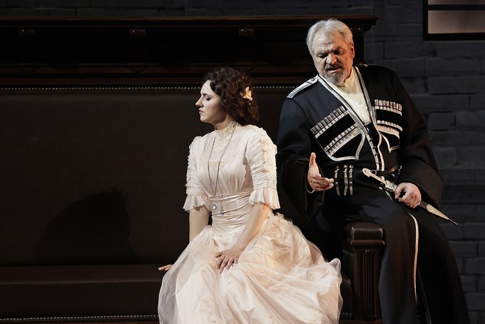 Колыбельная Марии у расстрелянного автобуса